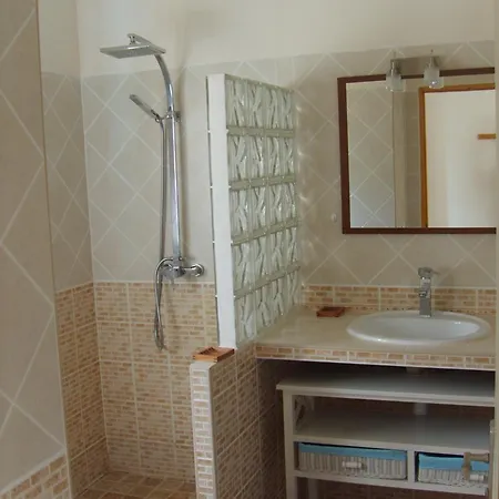 בית נופש Avec Piscine Hors Sol A 10mn De La *